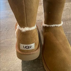 UGG Womens Classic Short Spill Seam Boot
